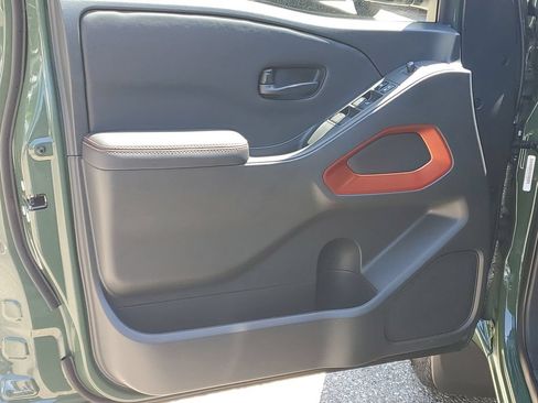 New 2026 Nissan Frontier PRO-4X w/ Pro-4x Convenience Package AWD/4WD image 8