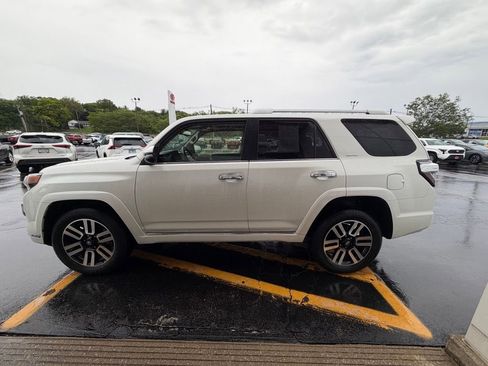Used 2023 Toyota 4Runner Limited AWD/4WD image 8
