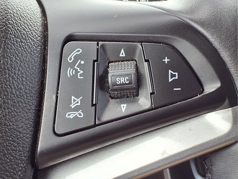 Used 2020 Chevrolet Trax LT w/ LT Convenience Package FWD image 24