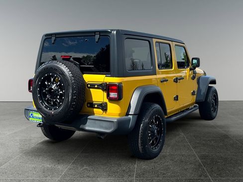Used 2019 Jeep Wrangler Unlimited Sport S AWD/4WD image 9