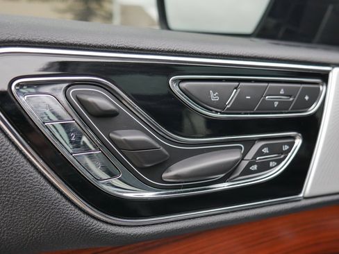 Used 2019 Lincoln Navigator L Reserve image 81