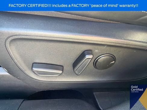 Certified 2025 Ford Escape Platinum AWD/4WD image 27