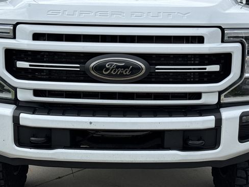 Used 2022 Ford F350 Lariat w/ Tremor Off-Road Package AWD/4WD image 9