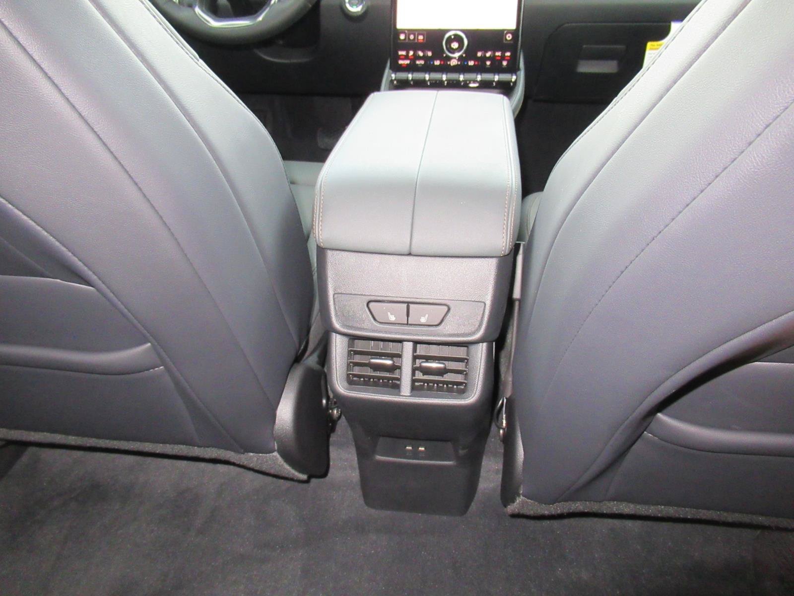 New 2027 GMC Terrain AT4 w/ Convenience Package III AWD/4WD image 30