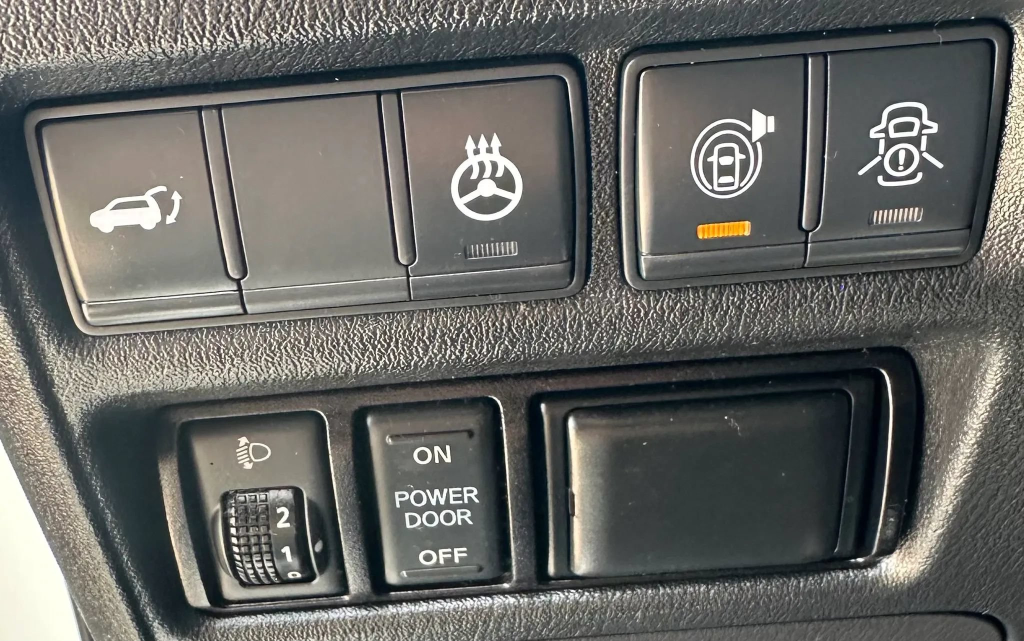 Used 2019 Nissan Armada Platinum w/ Captain's Chairs Package AWD/4WD image 28