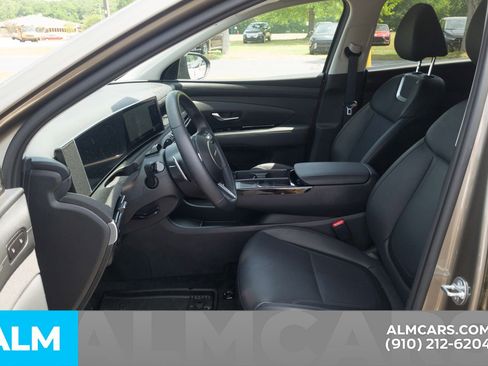 Used 2026 Hyundai Tucson Limited AWD/4WD image 17