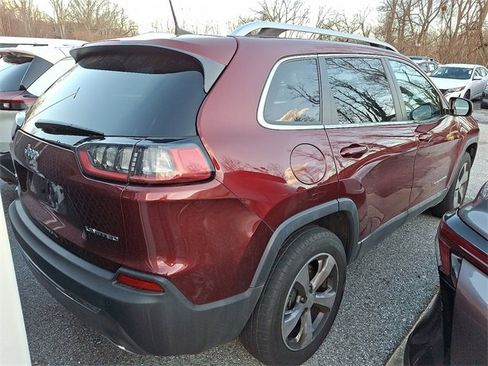 Used 2019 Jeep Cherokee Limited image 4