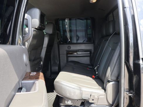 Used 2014 Ford F250 Platinum w/ FX4 Off-Road Package image 10