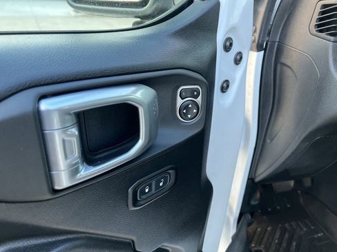 Used 2021 Jeep Wrangler Unlimited Sport image 24