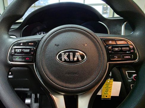 Used 2018 Kia Optima LX FWD image 26