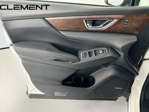Used 2023 Subaru Ascent Touring AWD/4WD image 29