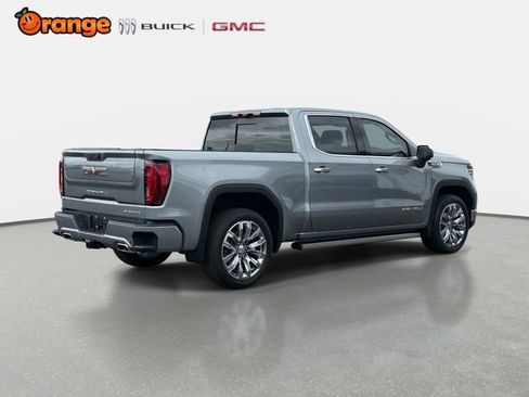 Used 2026 GMC Sierra 1500 Denali AWD/4WD image 3