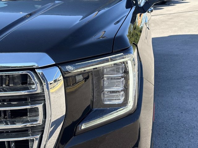 Used 2023 GMC Yukon XL SLT w/ SLT Luxury Package RWD image 10