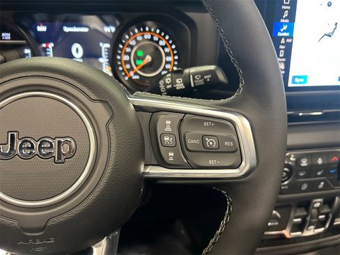 New 2025 Jeep Wrangler Sahara w/ Technology Group image 20