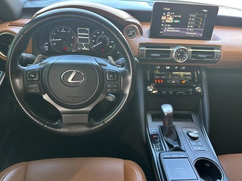 Used 2021 Lexus IS 300 RWD image 18