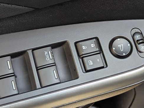 Used 2016 Honda CR-V EX-L image 23