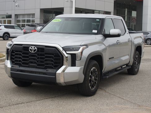 Used 2022 Toyota Tundra SR5 image 2