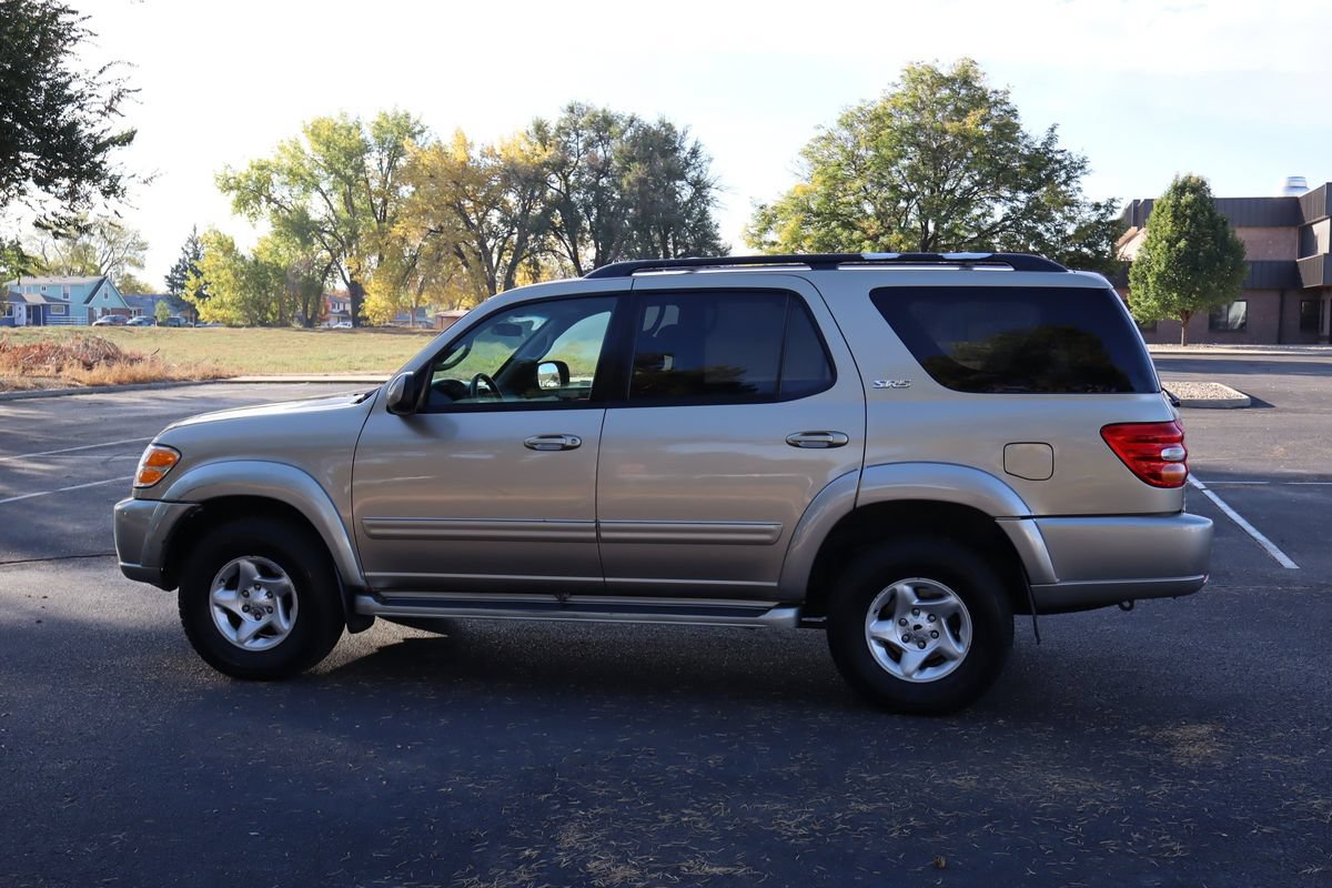 Used 2001 Toyota Sequoia SR5 AWD/4WD image 8