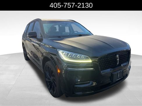 Used 2023 Lincoln Aviator Reserve w/ Jet Appearance Package AWD/4WD image 2