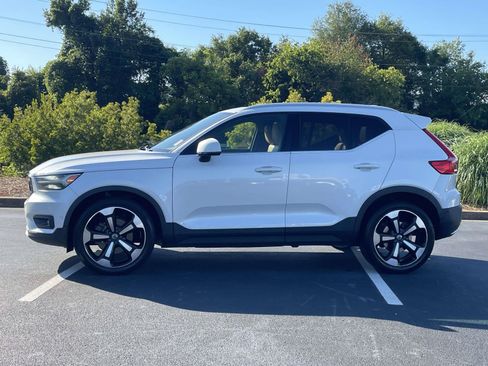Used 2019 Volvo XC40 T5 Inscription AWD/4WD image 4