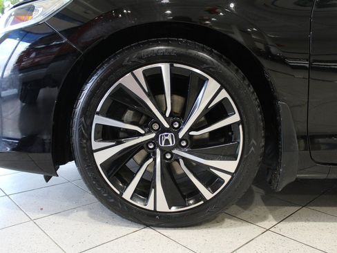 Used 2017 Honda Accord EX-L image 17