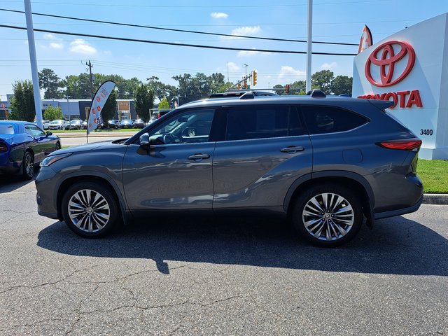 Used 2020 Toyota Highlander Platinum AWD/4WD image 12
