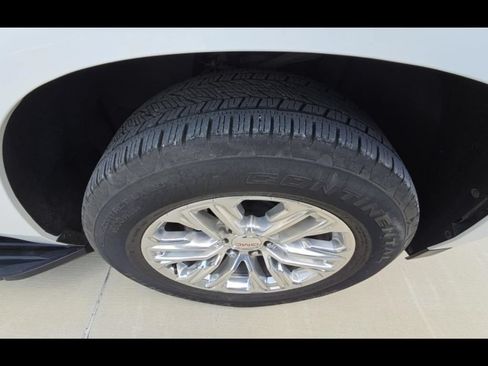 Used 2022 GMC Yukon SLT w/ SLT Luxury Package RWD image 5