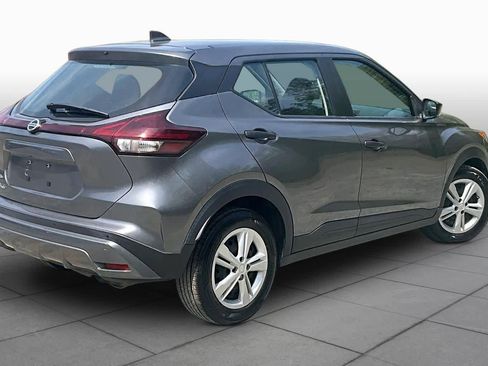 Used 2021 Nissan Kicks S FWD image 13