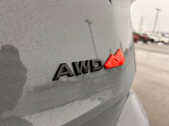 Used 2026 Nissan Rogue SV AWD/4WD image 11