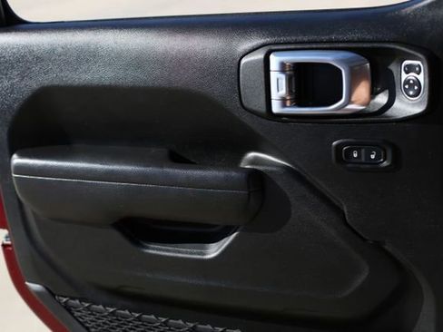 Used 2022 Jeep Gladiator Mojave w/ Trailer Tow Package image 11