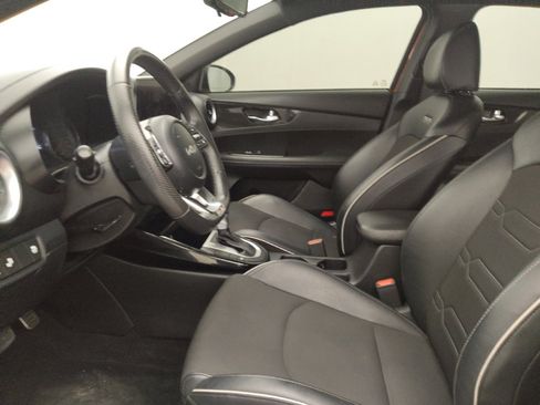 Used 2023 Kia Forte GT-Line w/ GT-Line Technology Package FWD image 17
