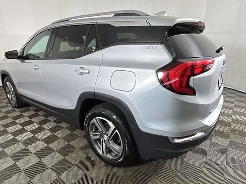 Used 2021 GMC Terrain SLT FWD image 6