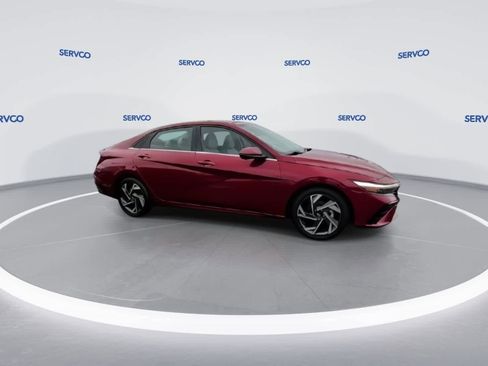 Used 2024 Hyundai Elantra Limited image 9