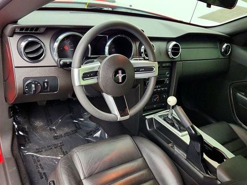 Used 2009 Ford Mustang GT RWD image 12