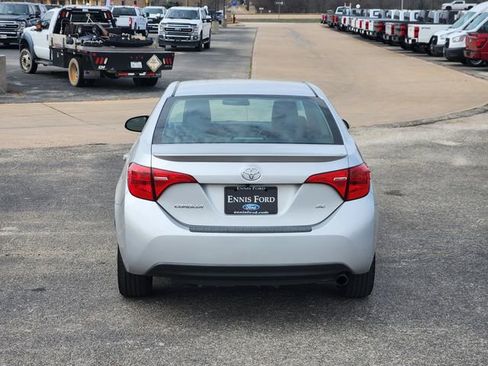 Used 2018 Toyota Corolla SE image 5
