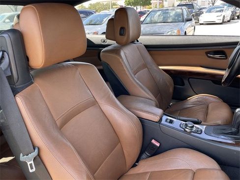 Used 2012 BMW 328i Convertible image 23