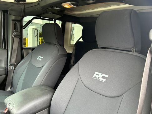 Used 2016 Jeep Wrangler Unlimited Sport w/ Quick Order Package 24S image 9