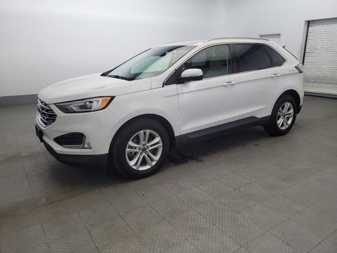 Used 2019 Ford Edge SEL w/ Equipment Group 201A image 2