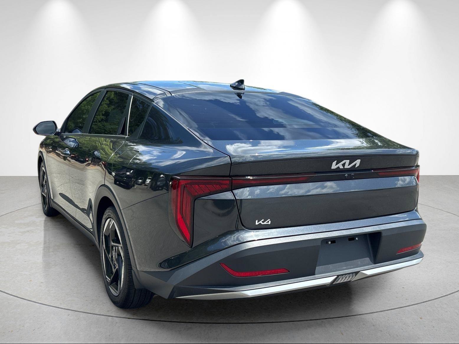 Used 2025 Kia K4 EX FWD image 3
