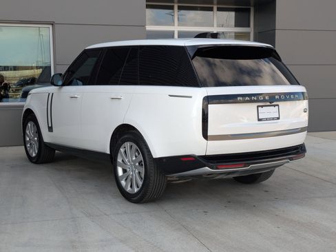 Used 2023 Land Rover Range Rover SE image 10