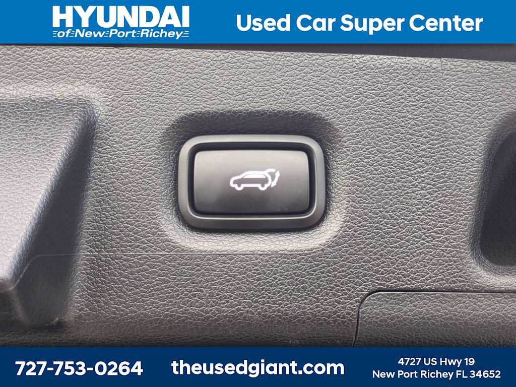 Certified 2023 Hyundai Santa Fe SEL w/ Premium Package FWD image 13