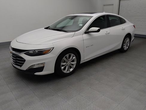 Used 2024 Chevrolet Malibu LT FWD image 2