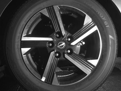 Used 2025 Nissan Sentra SV image 14