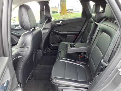 Used 2025 Ford Escape Platinum AWD/4WD image 28