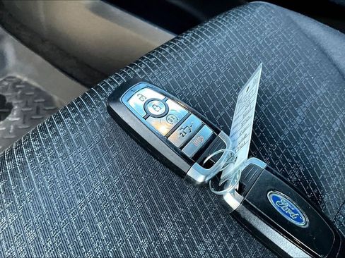 Used 2022 Ford F150 XLT w/ Equipment Group 302A High image 38