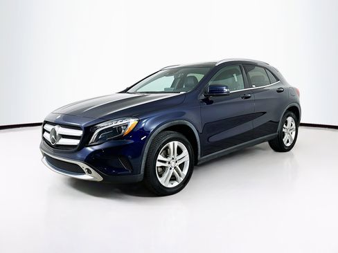 Used 2017 Mercedes-Benz GLA 250 4MATIC image 3