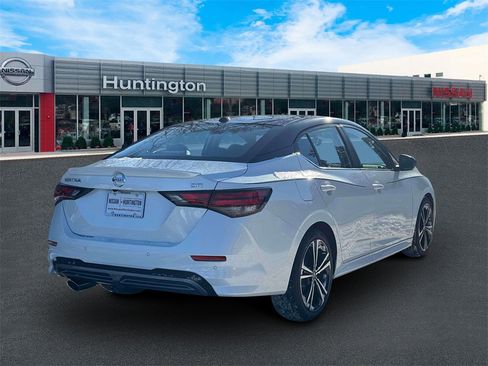 Certified 2023 Nissan Sentra SR w/ SR Premium Package image 8