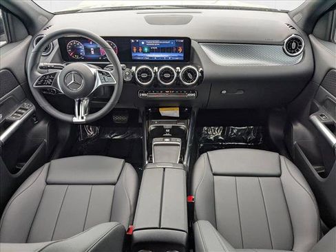New 2025 Mercedes-Benz GLA 250 image 13