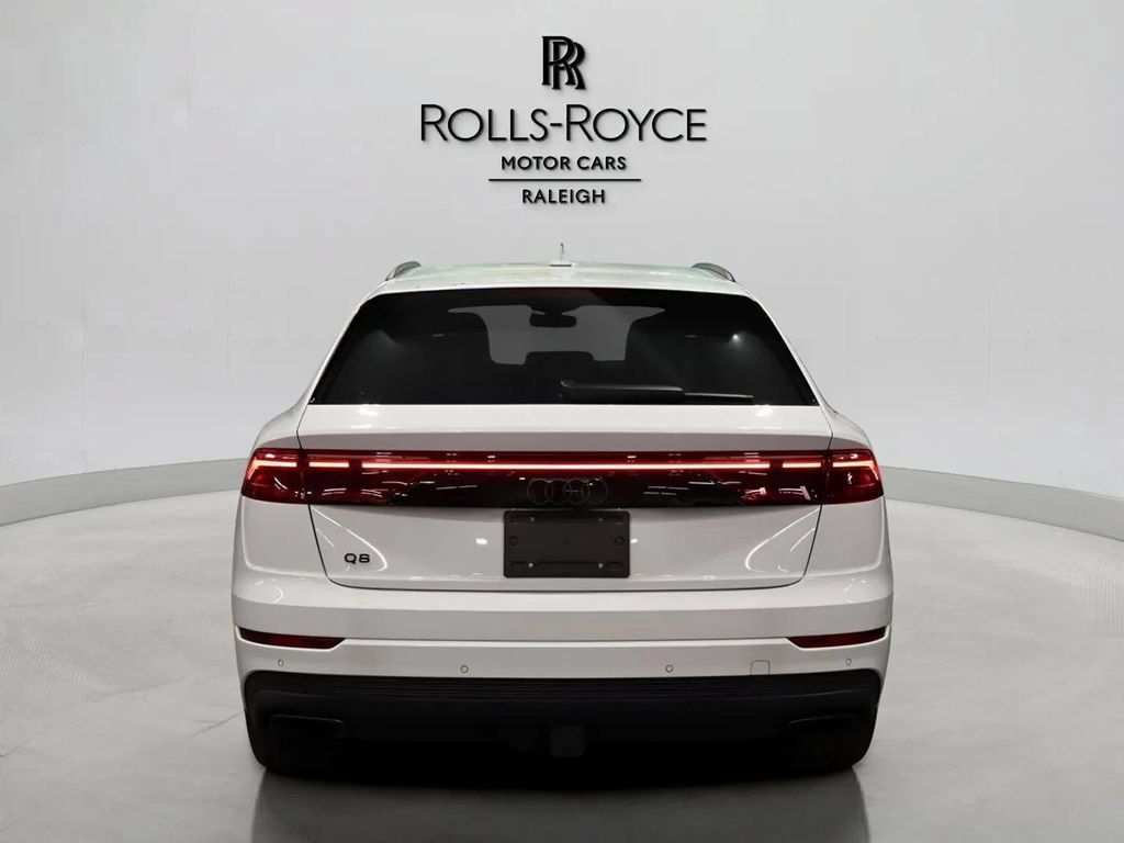 Used 2025 Audi Q8 Premium w/ Black Optic Package AWD/4WD image 5