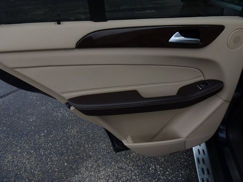 Used 2018 Mercedes-Benz GLE 350 4MATIC image 17